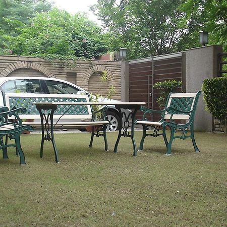 J'S Inn New Delhi Luaran gambar