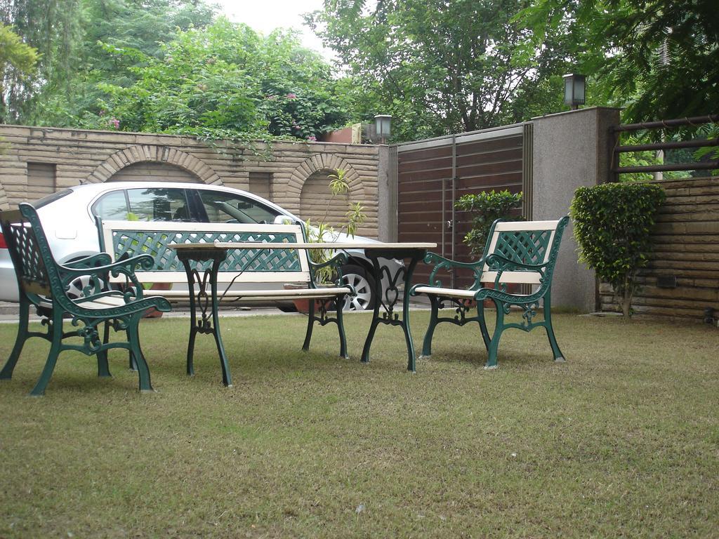 J'S Inn New Delhi Luaran gambar