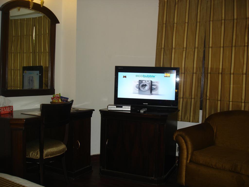 J'S Inn New Delhi Luaran gambar