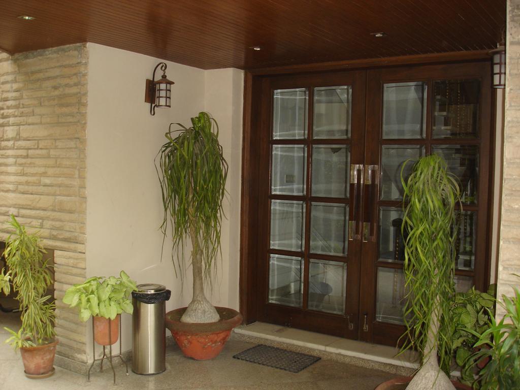 J'S Inn New Delhi Luaran gambar