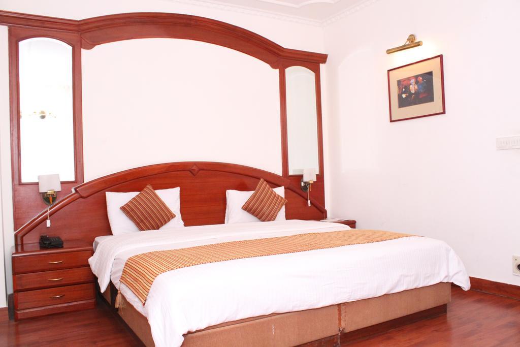 J'S Inn New Delhi Luaran gambar