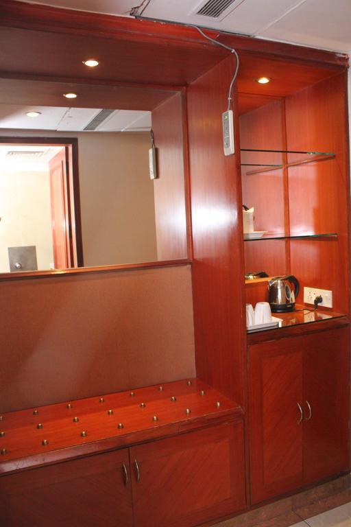 J'S Inn New Delhi Luaran gambar
